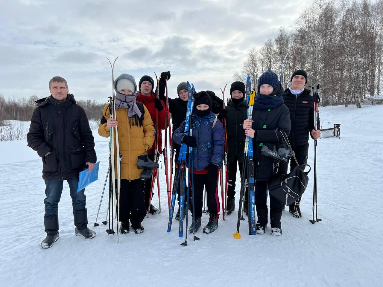 Соревнование на первенство школ Левобережья по лыжным гонкам.